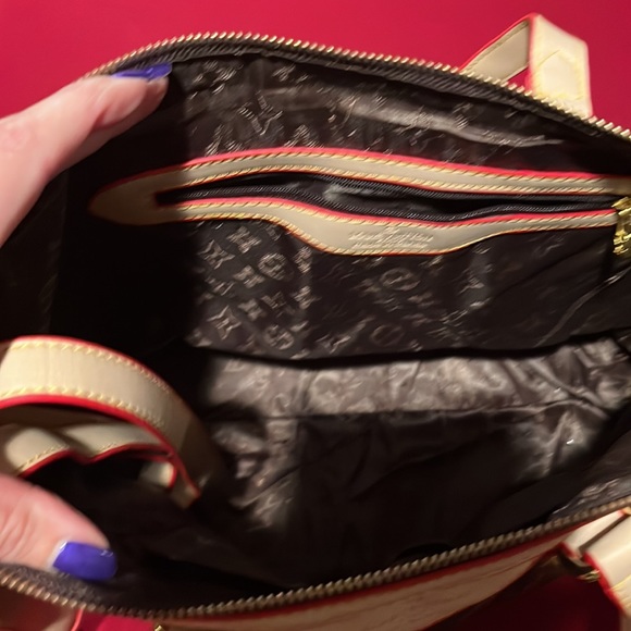 Bag - Picture 2 of 3